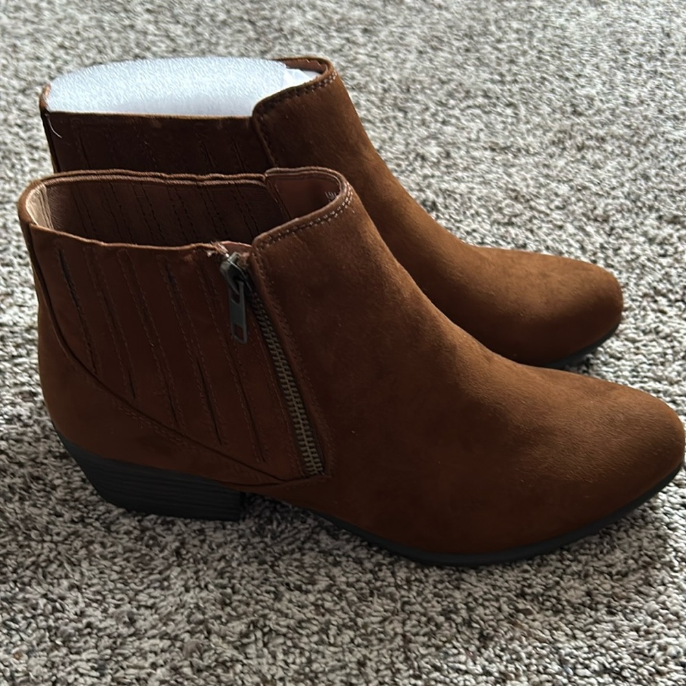 Esprit brand new heeled boots with box size 8.5